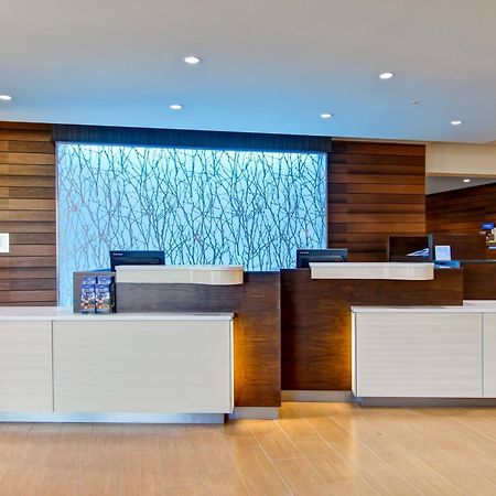 Fairfield Inn & Suites By Marriott Камлупс Экстерьер фото